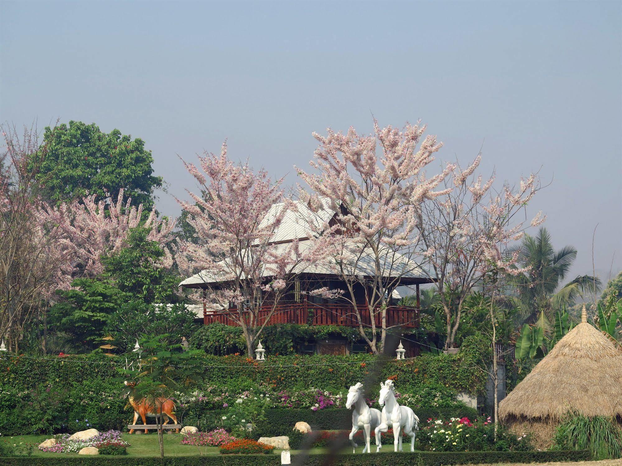 Phusanfah Resort Landkreis Landkreis Mae Taeng Exterior foto